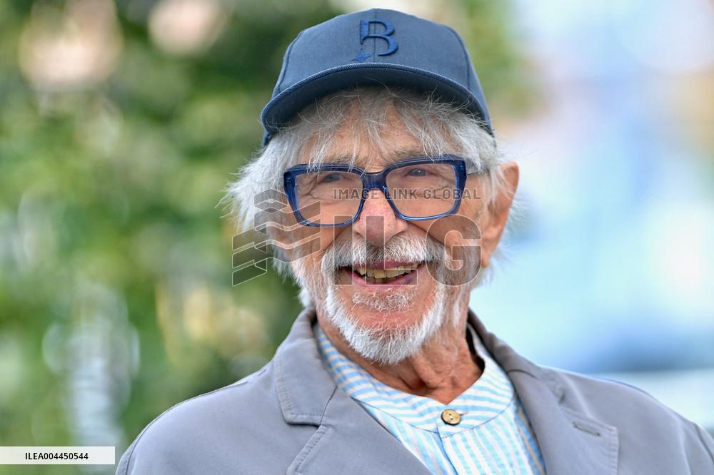 Cannes - L'Homme Qui a Vu L'ours Qui a Vu L'Homme Photocall