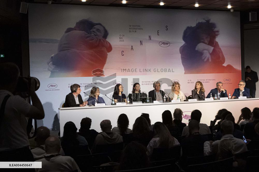 Cannes - Fuori Press Conference