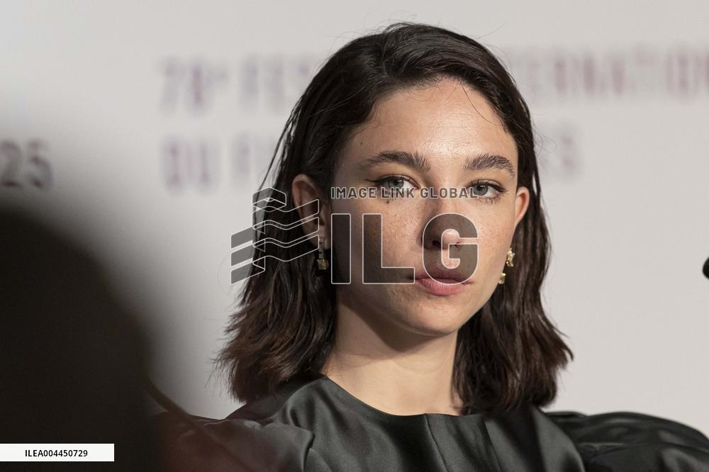 Cannes - Fuori Press Conference