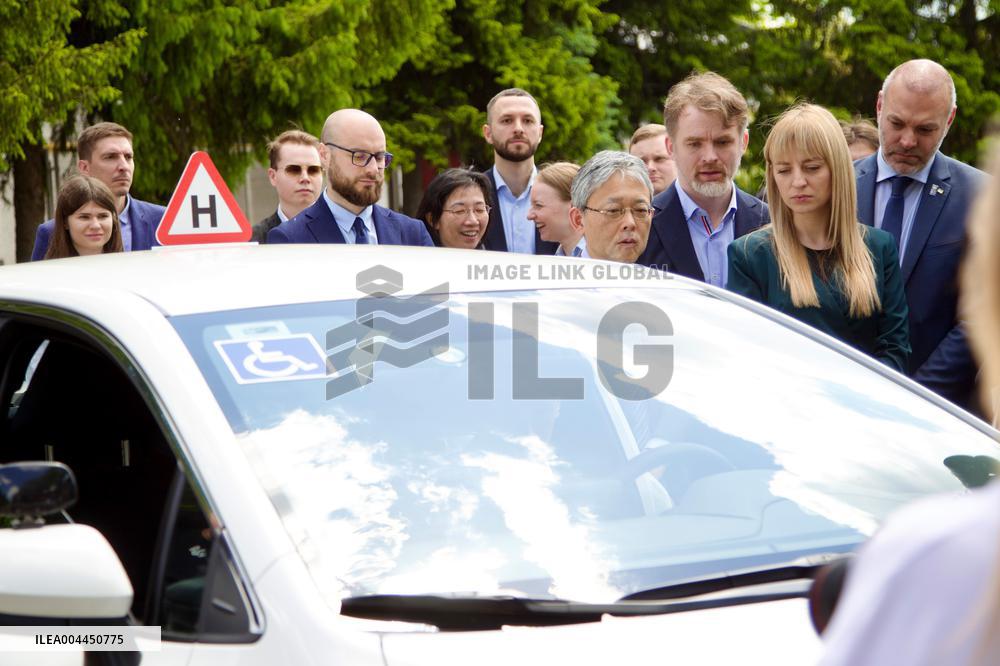 Official handover of adapted vehicles for inclusive driving schools in Kyiv