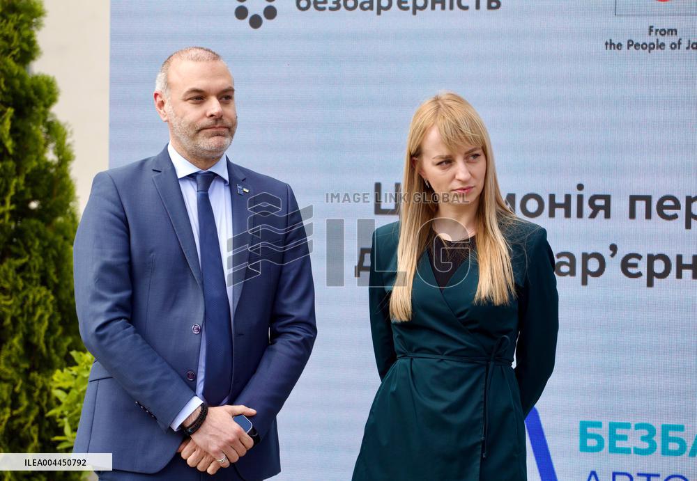 Official handover of adapted vehicles for inclusive driving schools in Kyiv