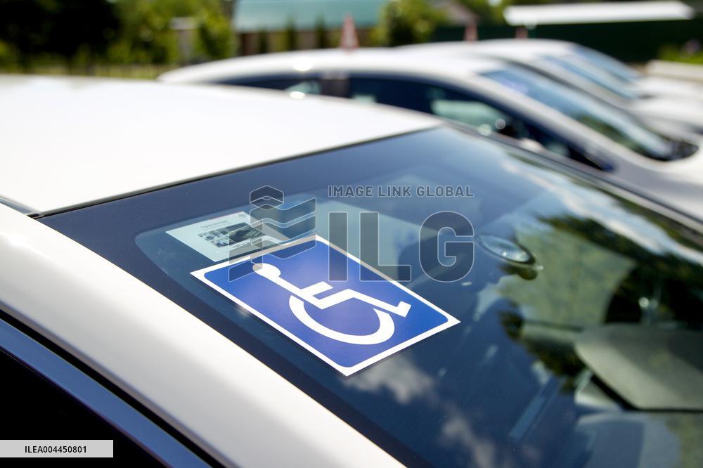 Official handover of adapted vehicles for inclusive driving schools in Kyiv