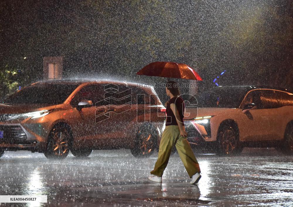 CCTV Issued Rainstorm Yellow Alert