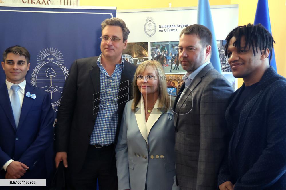 Tango of Freedom cultural event on 215th anniversary of Argentine May Revolution held in Kyiv