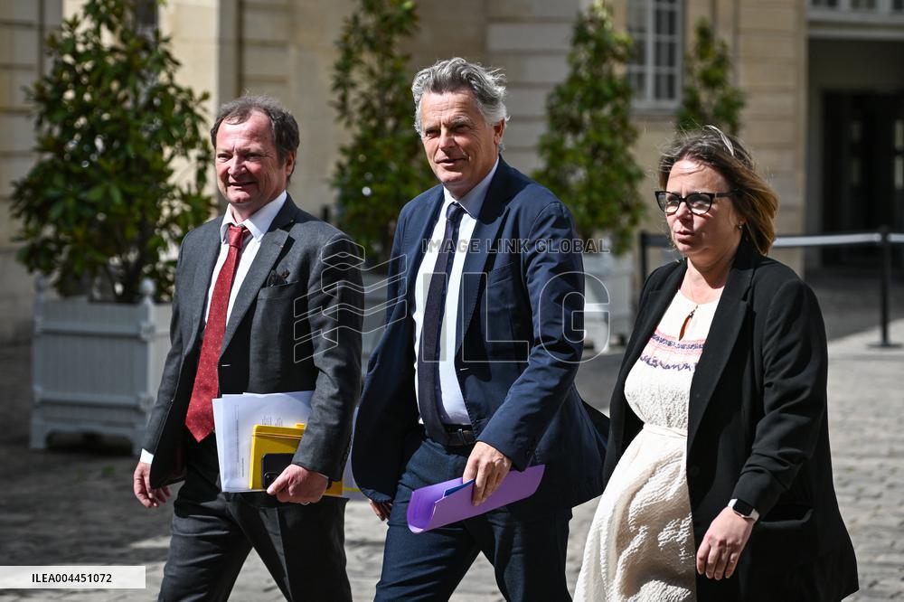 Meetings between PM Francois Bayrou and party leaders in Paris - FA