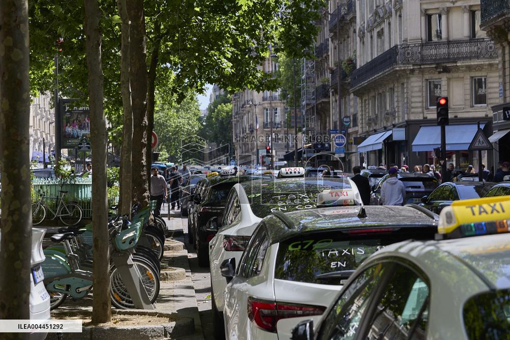 Demonstration By Taxi Drivers - Paris