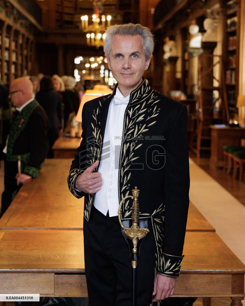 Raphael Gaillard Inducted Into The Academie Francaise - Paris