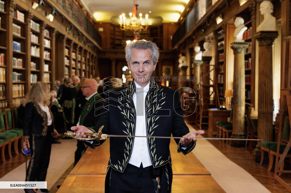 Raphael Gaillard Inducted Into The Academie Francaise - Paris