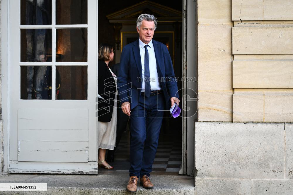 Meetings between PM Francois Bayrou and party leaders in Paris - FA