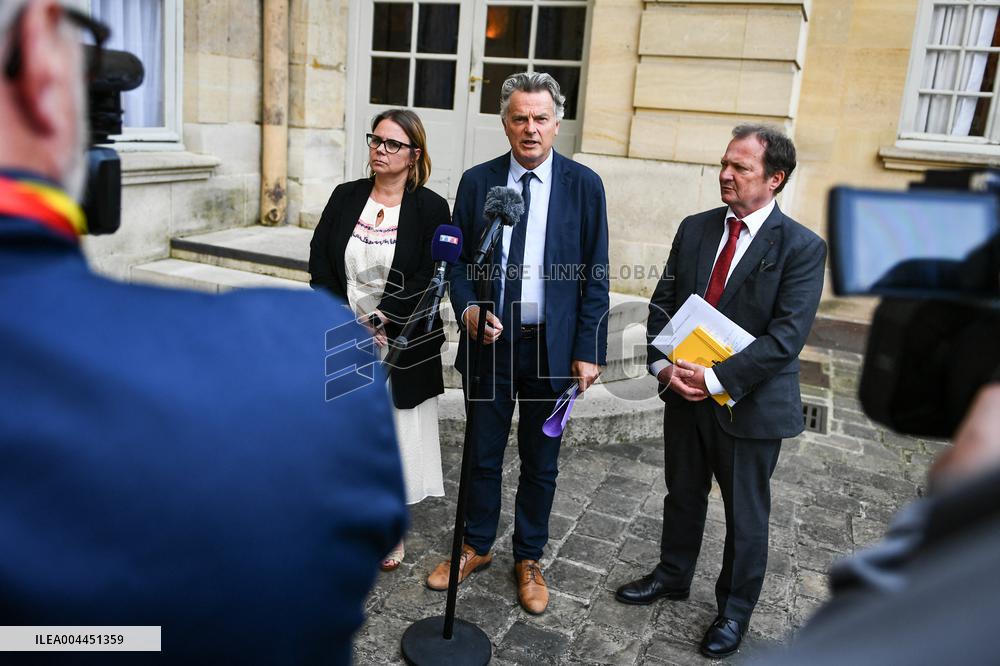 Meetings between PM Francois Bayrou and party leaders in Paris - FA