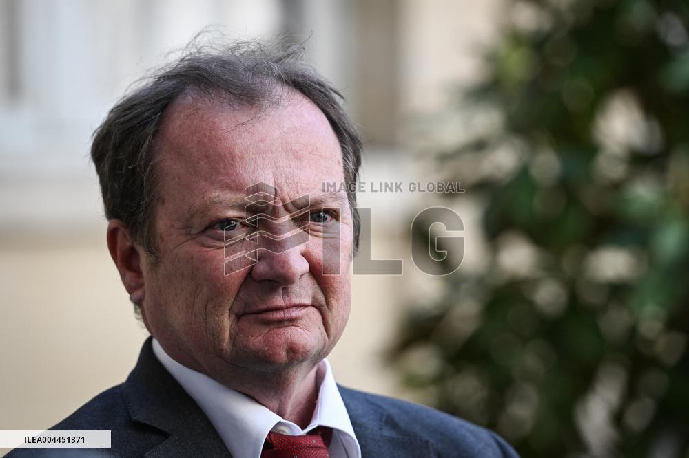 Meetings between PM Francois Bayrou and party leaders in Paris - FA