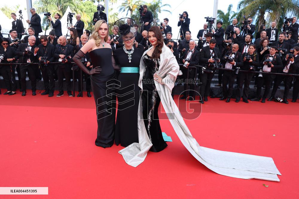 Cannes - La Venue de l'Avenir (Colours Of Time) Red Carpet