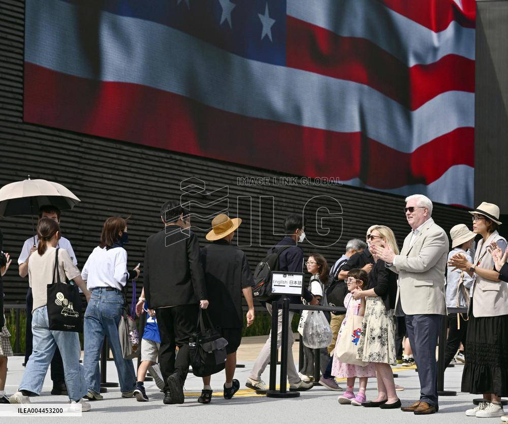 U.S. ambassador to Japan visits World Expo in Osaka