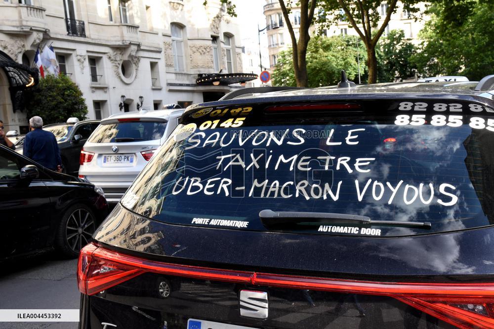 Fourth Day of Taxis Protest - Paris