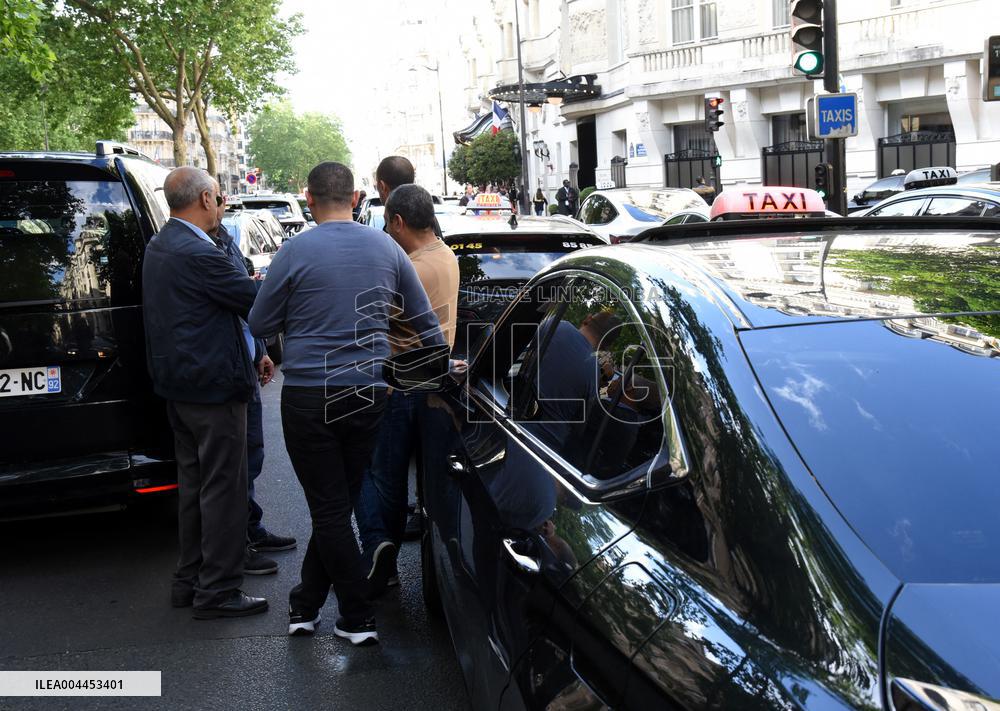 Fourth Day of Taxis Protest - Paris