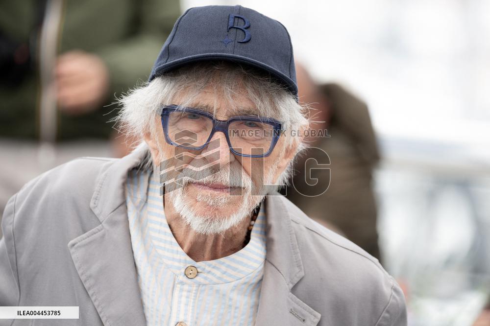 Cannes - L Homme Qui photocall DN