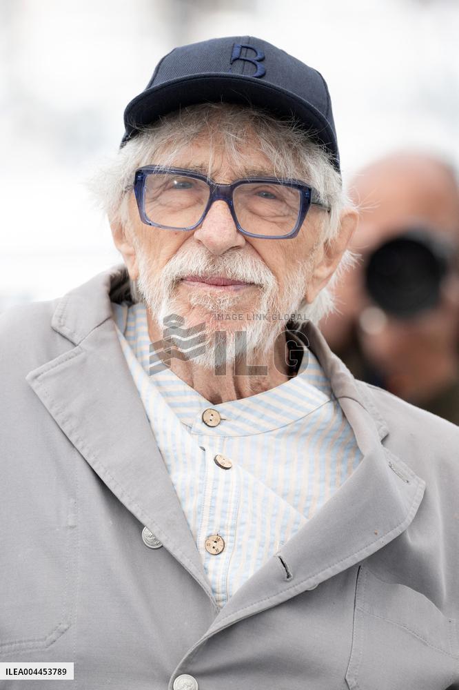 Cannes - L Homme Qui photocall DN