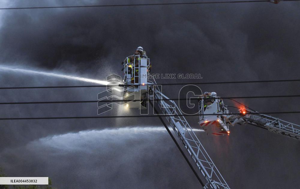 Fire breaks out near Haneda airport