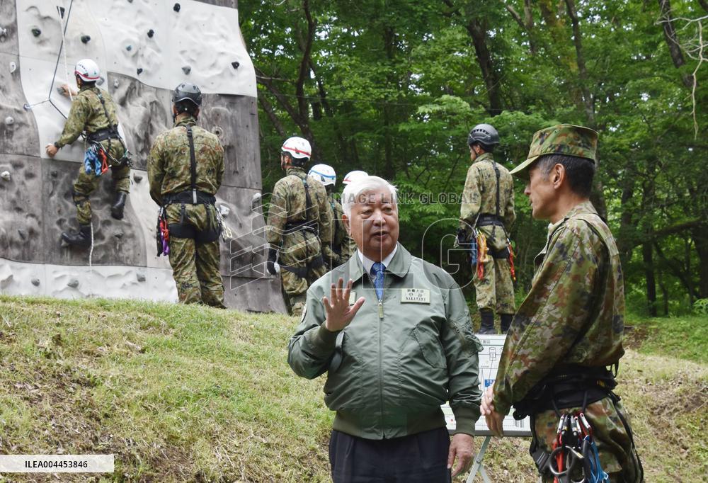Japan defense minister visits GSDF base
