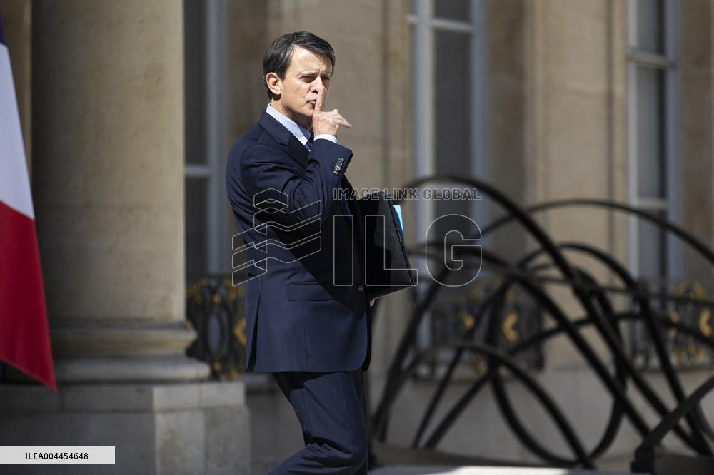 Weekly Cabinet Meeting - Paris