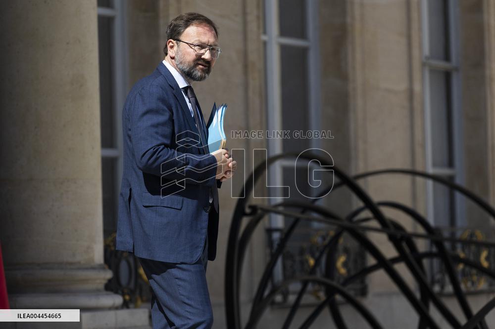 Weekly Cabinet Meeting - Paris