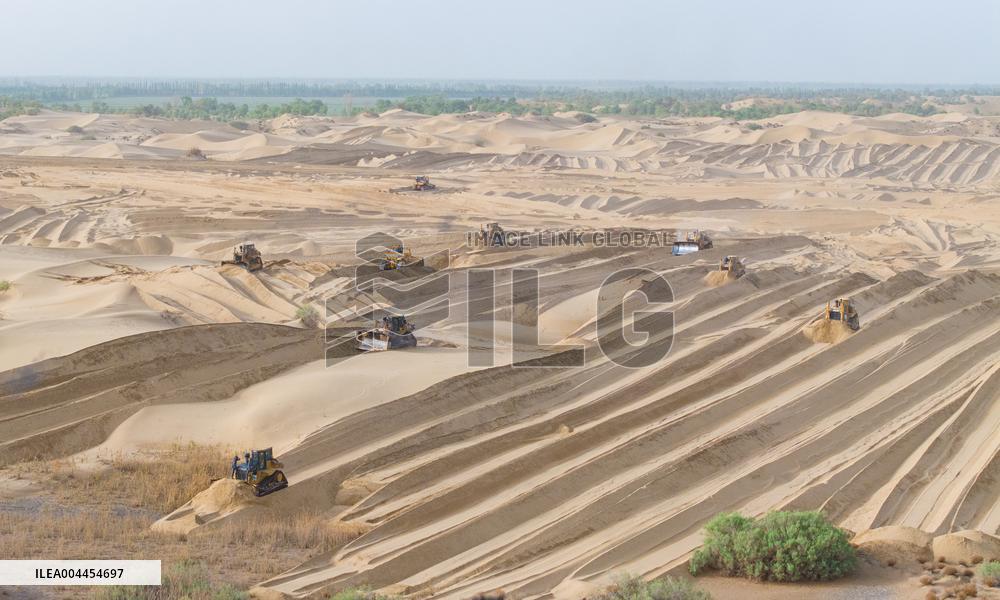 Taklamakan Desert Ecological Management
