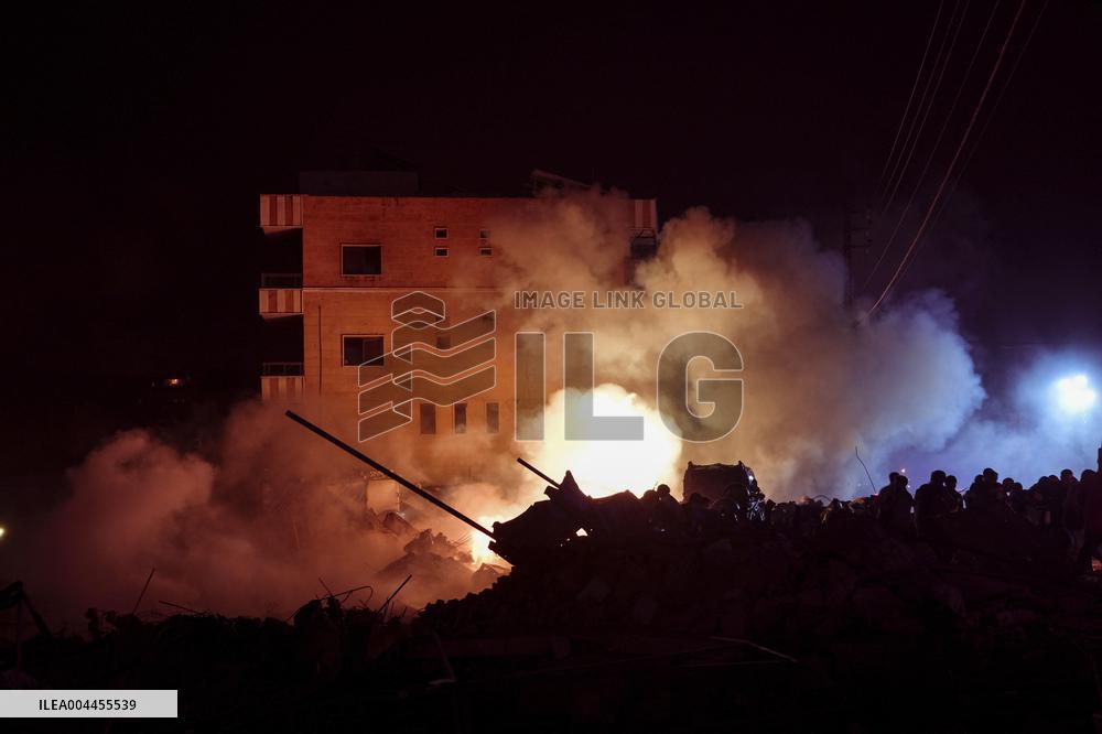 Israeli Strikes Hit Southern Lebanon