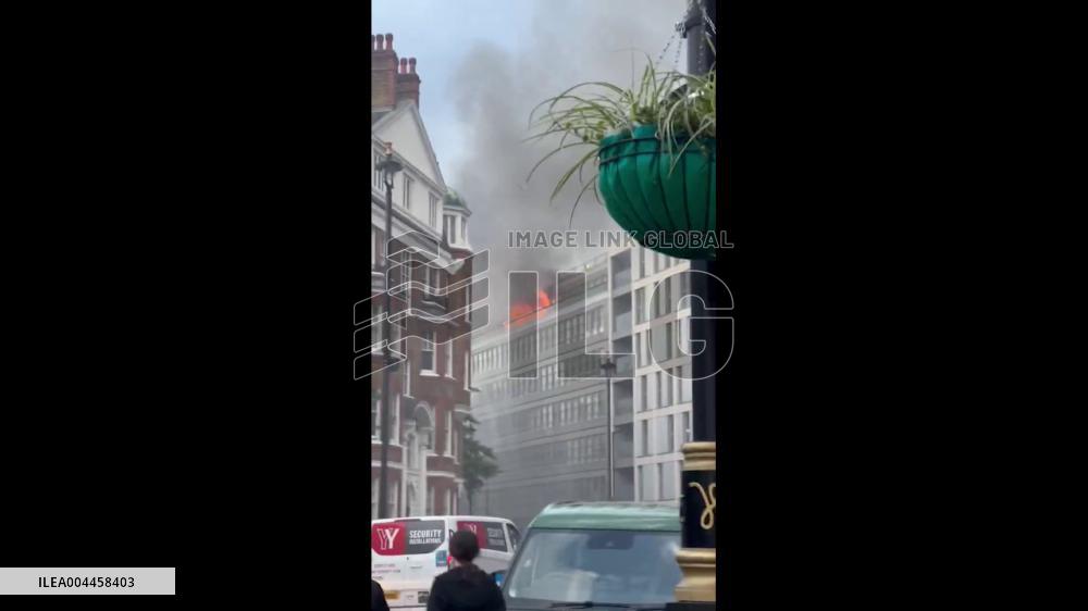 UK: Fire Breaks Out in Rochester Row, Westminster Residential Building