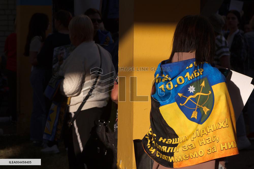 390 prisoners returned to Ukraine from Russia as part of first part of 1000 for 1000 exchange