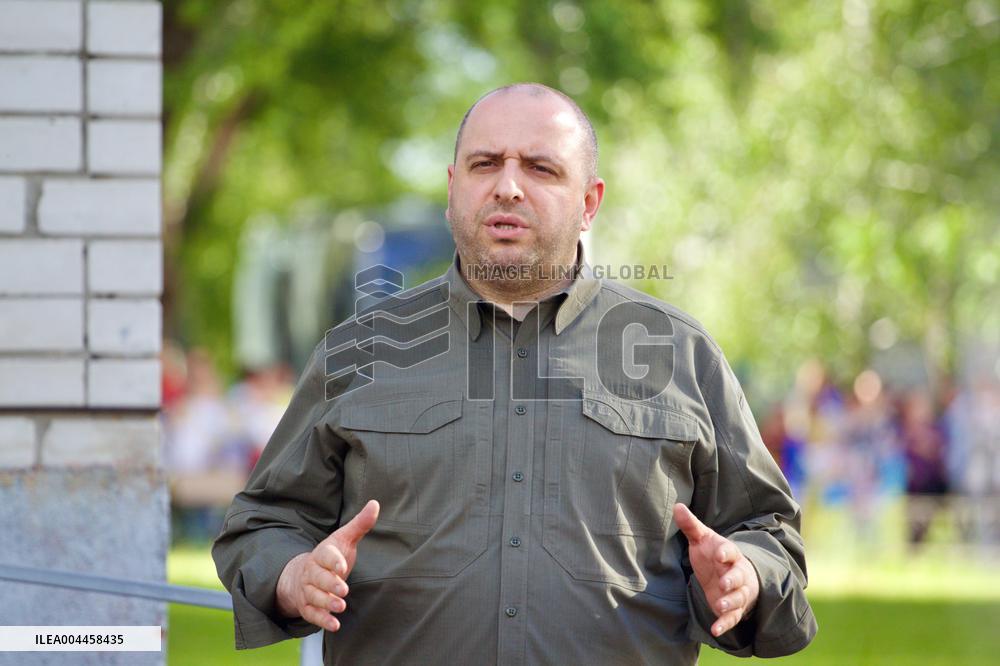 Briefing by Rustem Umerov on first stage of exchange of POWs in 1000 for 1000 format