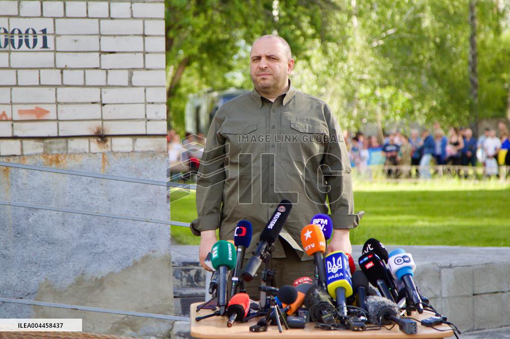 Briefing by Rustem Umerov on first stage of exchange of POWs in 1000 for 1000 format