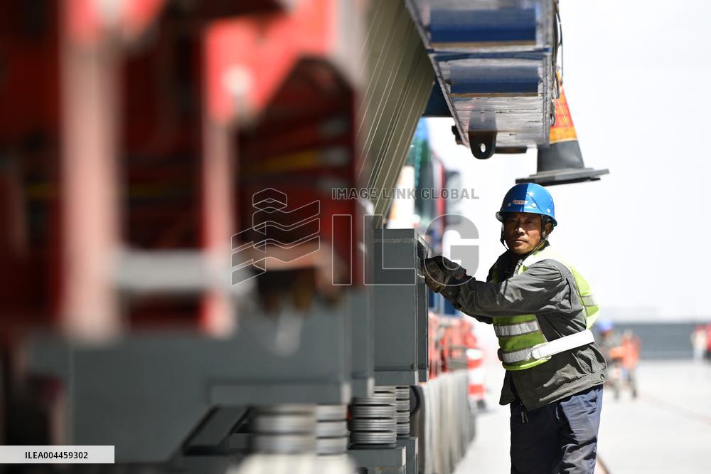 Huge Transformers Transportation