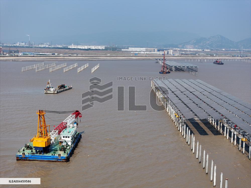 China Nuclear Tianwan Tidal Flat PV Construction