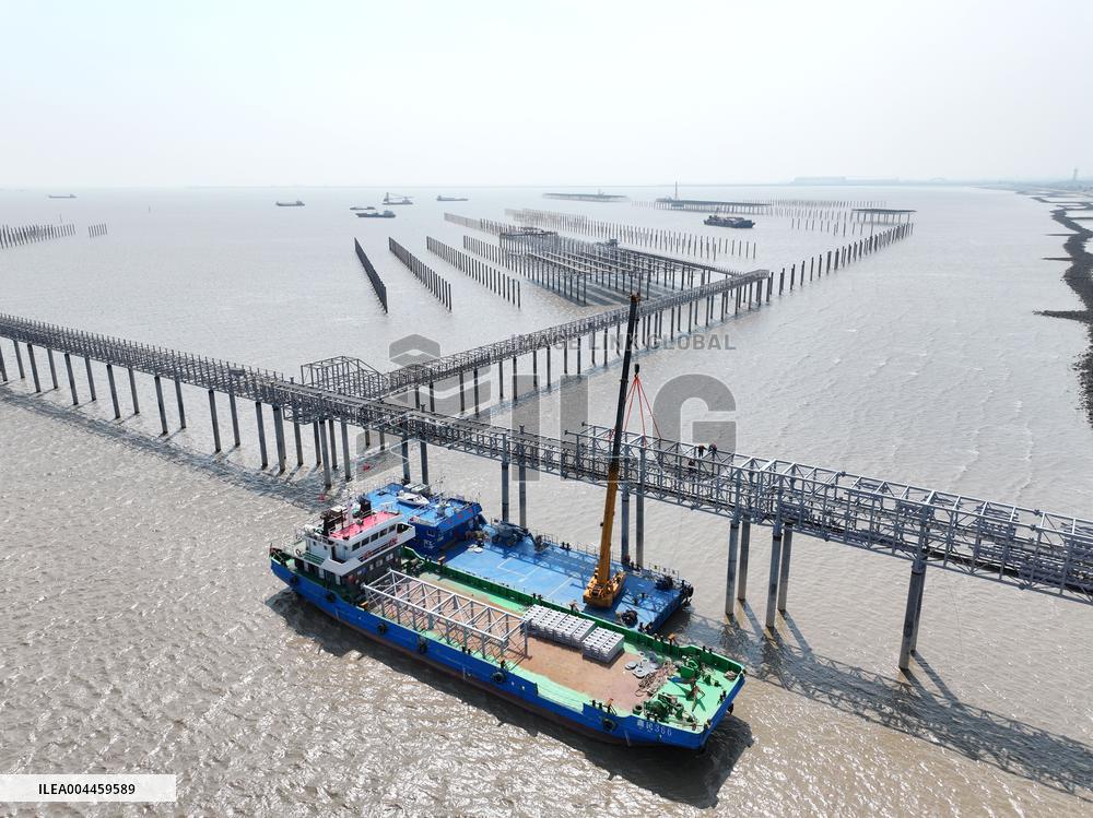 China Nuclear Tianwan Tidal Flat PV Construction