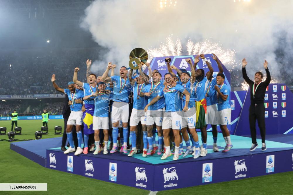 Calcio - Serie A - SSC Napoli vs Cagliari Calcio