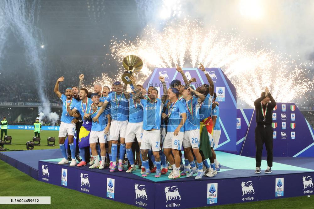 Calcio - Serie A - SSC Napoli vs Cagliari Calcio