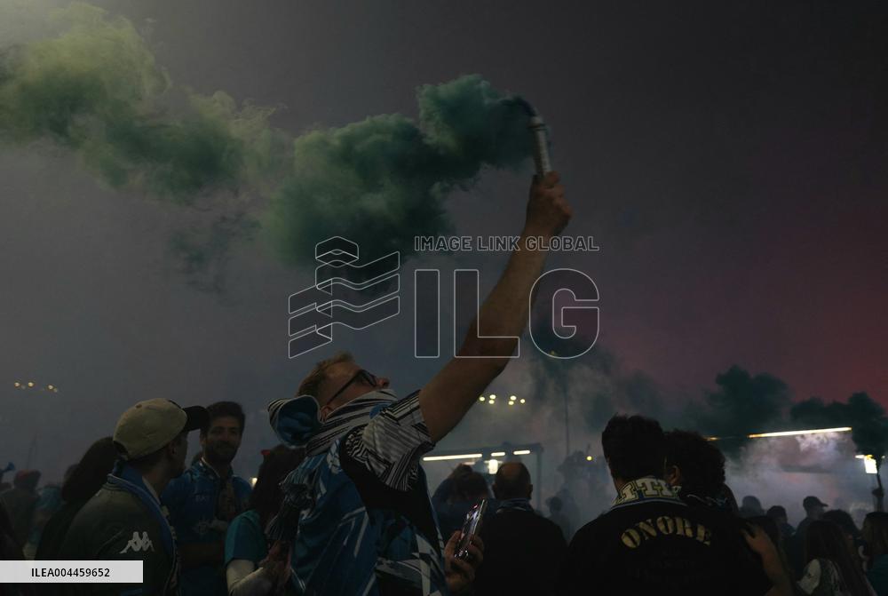 Naples Fans Celebrate Napoli s Scudetto Victory in Italy