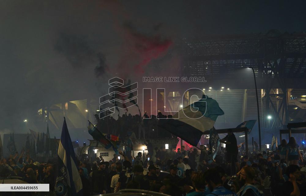Naples Fans Celebrate Napoli s Scudetto Victory in Italy