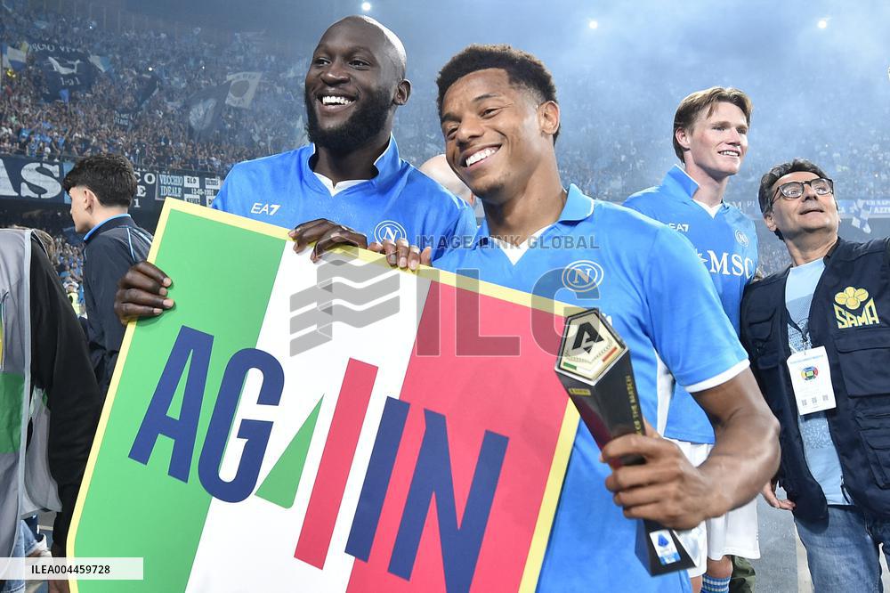 Calcio - Serie A - SSC Napoli vs Cagliari Calcio