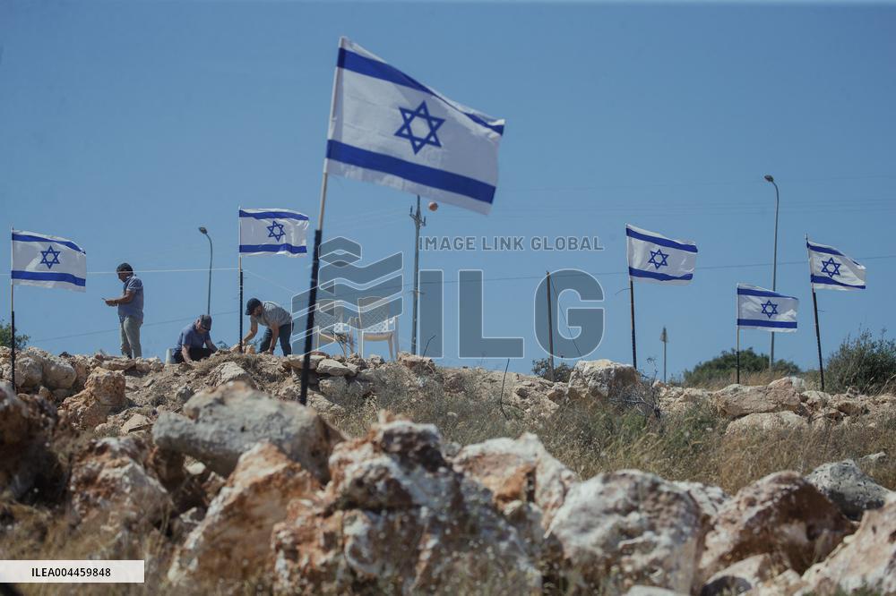 Settlers Raise Flags In Bruqin - West Bank