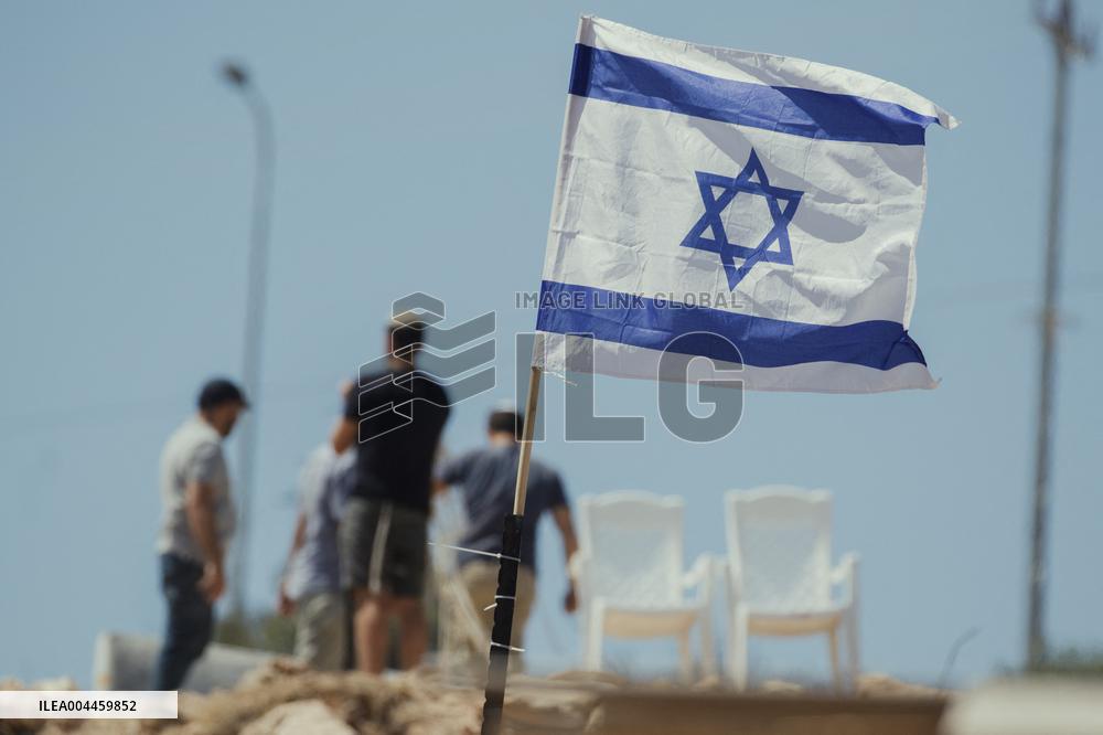 Settlers Raise Flags In Bruqin - West Bank