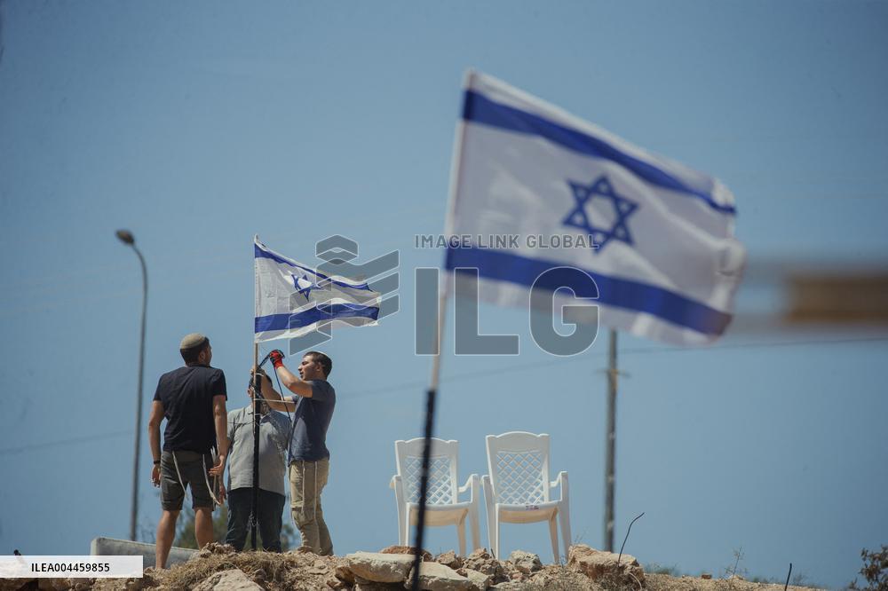 Settlers Raise Flags In Bruqin - West Bank
