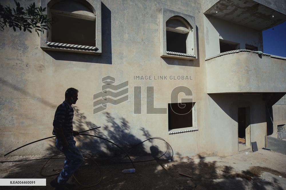 Three Brothers Held In Military Operation - West Bank