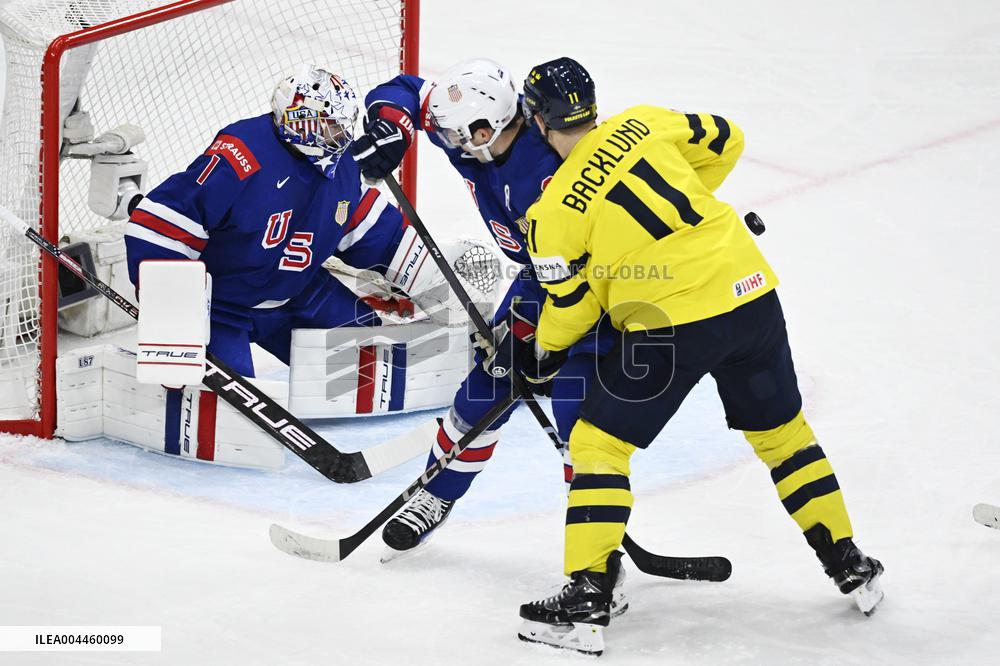 ICE HOCKEY WC SEMI FINAL SWEDEN-USA