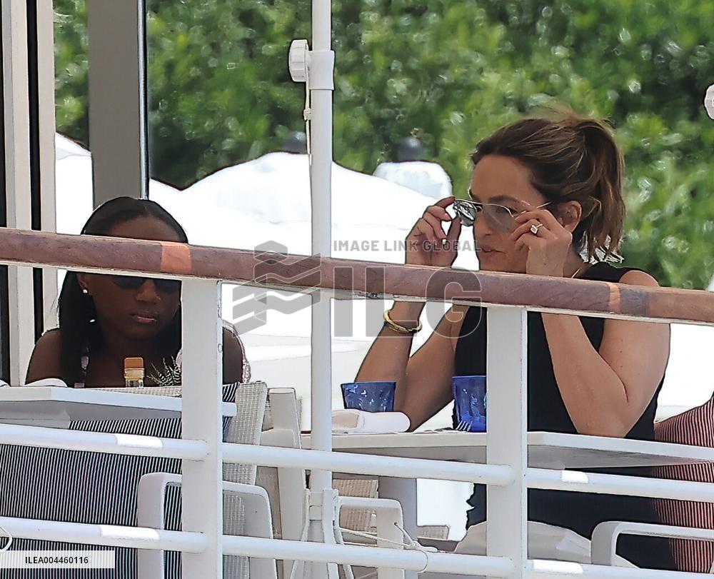 Cannes - Mariska Hargitay with her Family at Eden ROC