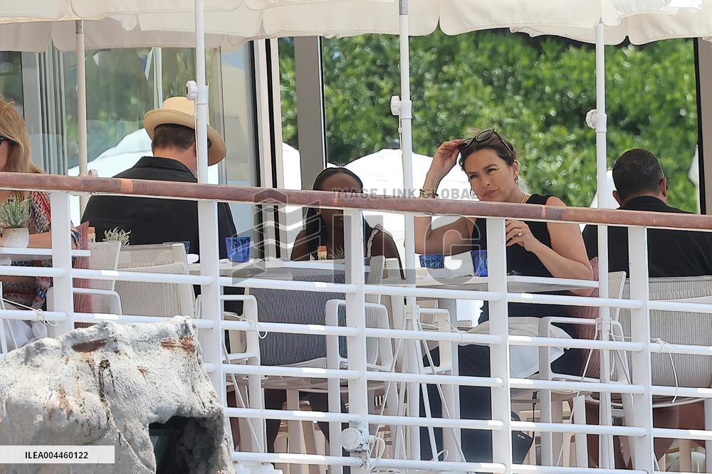 Cannes - Mariska Hargitay with her Family at Eden ROC