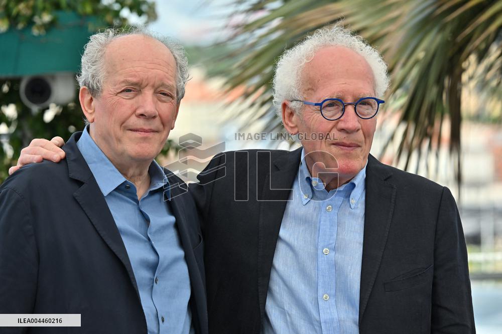 Cannes Jeunes Meres Photocall JR