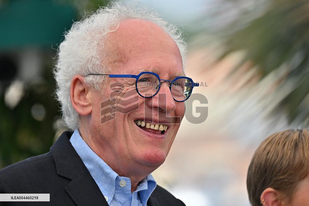 Cannes Jeunes Meres Photocall JR