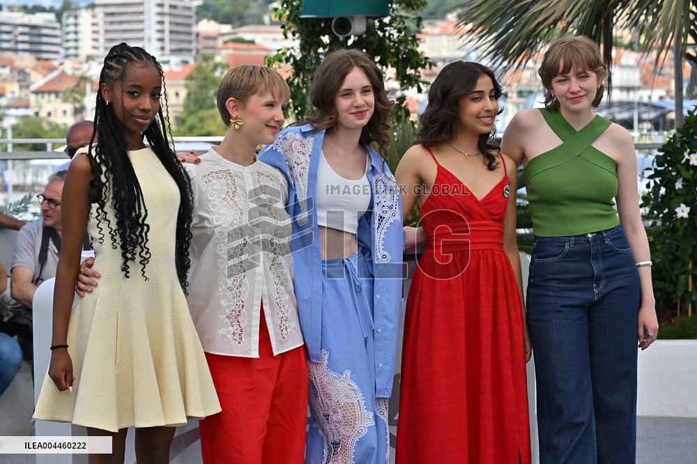 Cannes Jeunes Meres Photocall JR