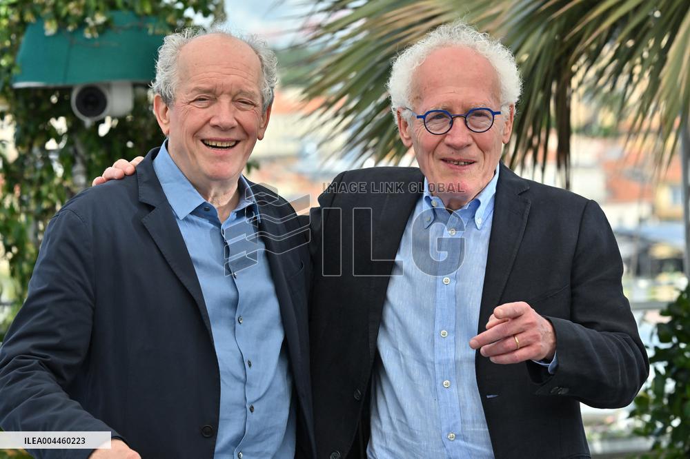 Cannes Jeunes Meres Photocall JR